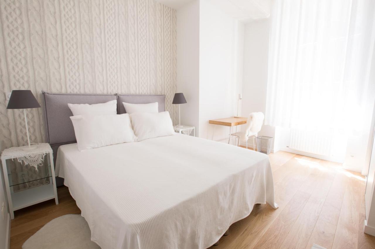 L'Aubertine - Appartement Hypercentre Avec Terrasse ボーヌ エクステリア 写真