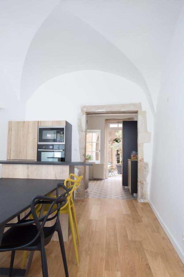 L'Aubertine - Appartement Hypercentre Avec Terrasse ボーヌ エクステリア 写真